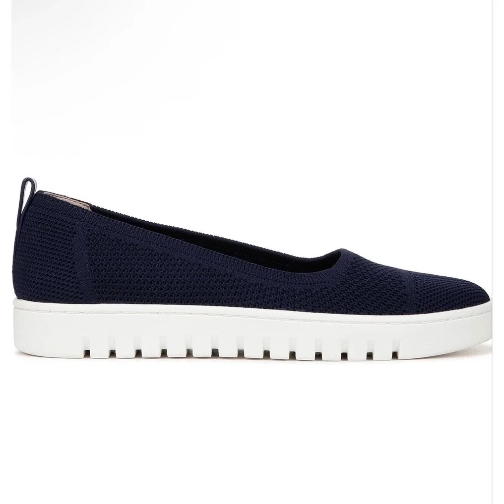 Vionic Womens 8 Medium Navy Blue Knit Slip On Sneakers Comfort Walking Flats New